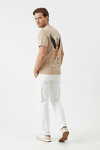 Haikyuu Flying Crow t-shirt beige color with Hinata back print and wings design close-up